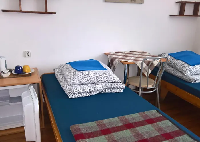 לינה וארוחת בוקר Irys