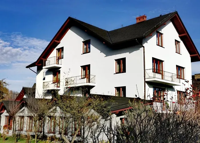 לינה וארוחת בוקר Irys 3*