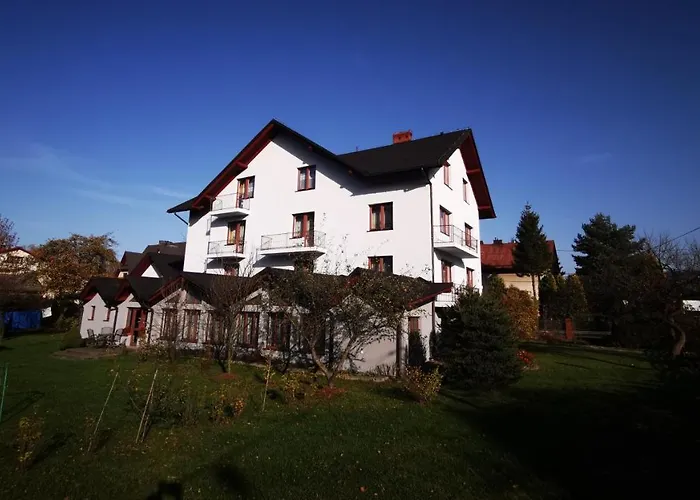 Irys לינה וארוחת בוקר 3*